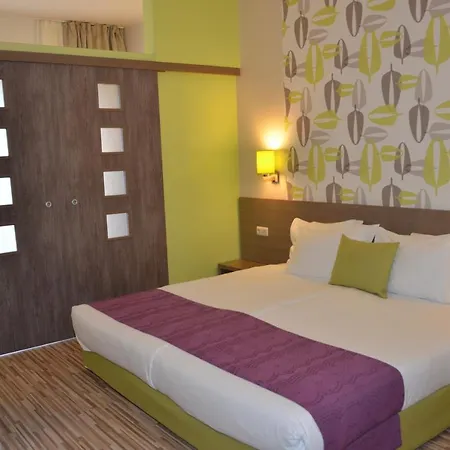 Aqua Nevis & Aqua Park Hotel