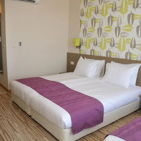 Hotel Aqua Nevis & Aqua Park 3*