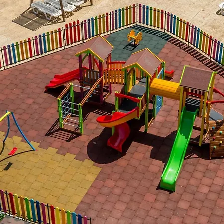 فندق Aqua Nevis & Aqua Park