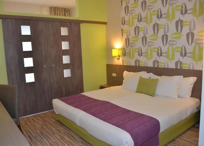 Aqua Nevis & Aqua Park Hotel