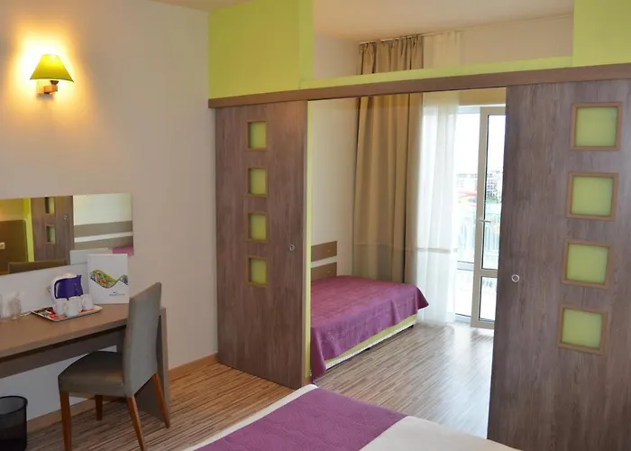 Aqua Nevis & Aqua Park ホテル