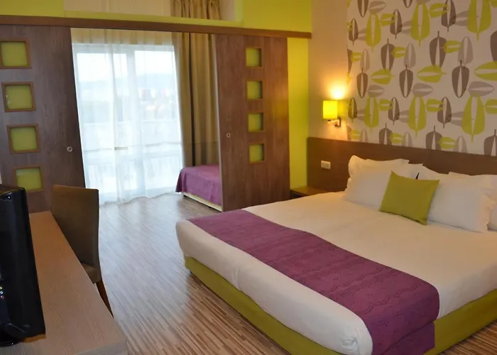 Aqua Nevis & Aqua Park