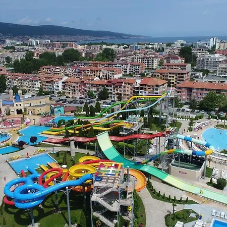 Aqua Nevis & Aqua Park ホテル