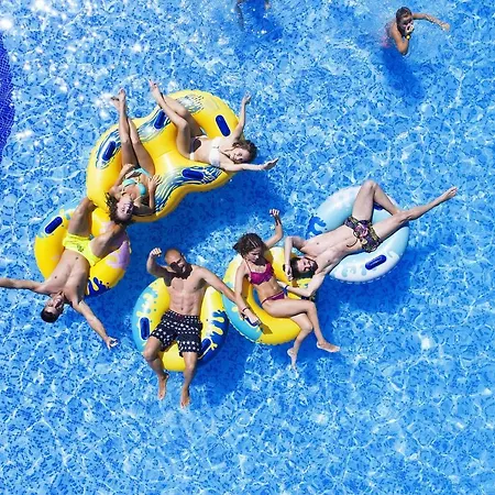 Hotell Aqua Nevis & Aqua Park