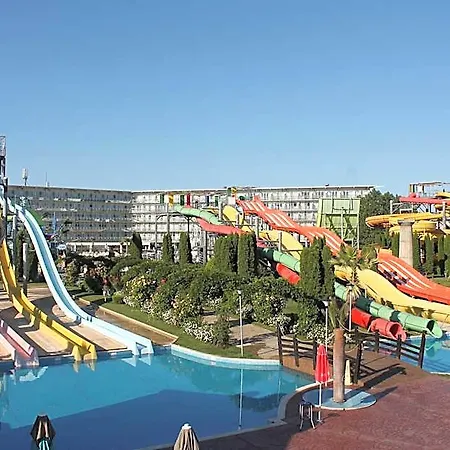 Hotel Aqua Nevis & Aqua Park Slantschew brjag