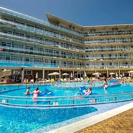 Hotel Aqua Nevis & Aqua Park