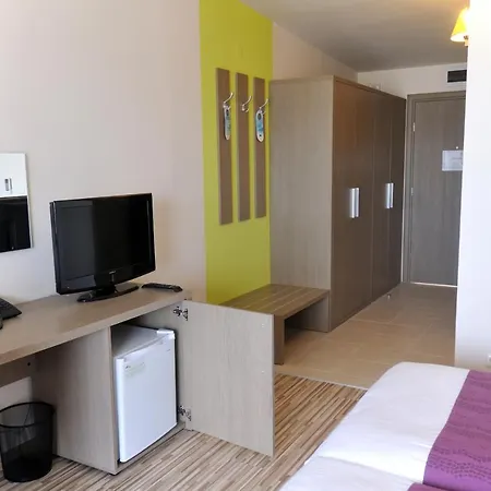 Aqua Nevis & Aqua Park 3* Солнечный берег