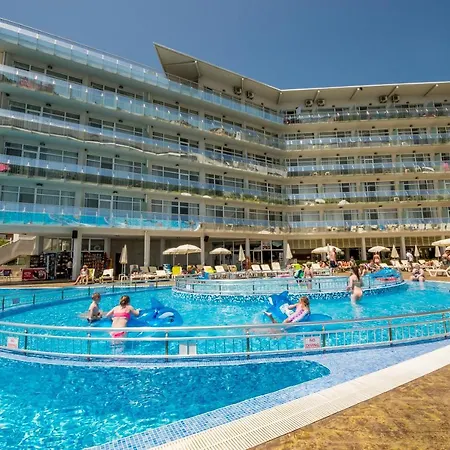 Aqua Nevis & Aqua Park 3*